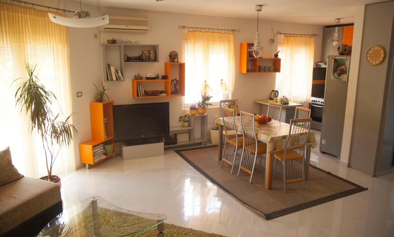 Mirta Apartments Family Farm 布德瓦 外观 照片