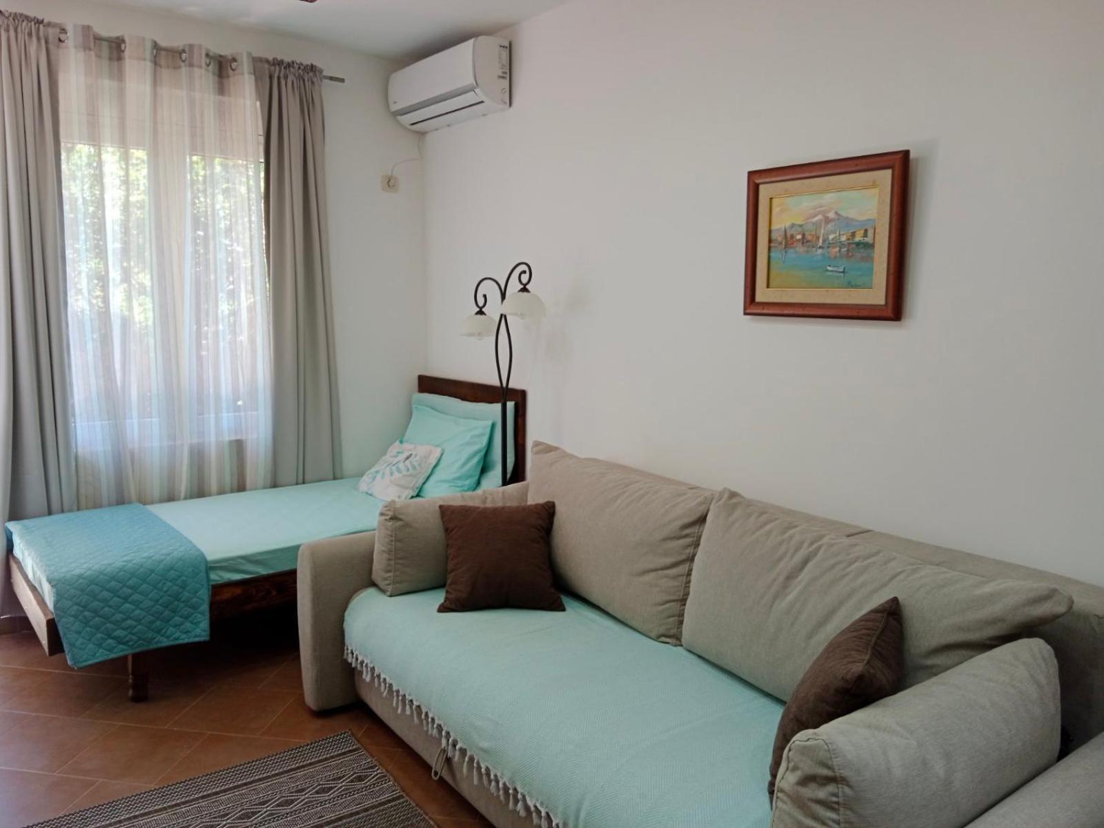 Mirta Apartments Family Farm 布德瓦 外观 照片