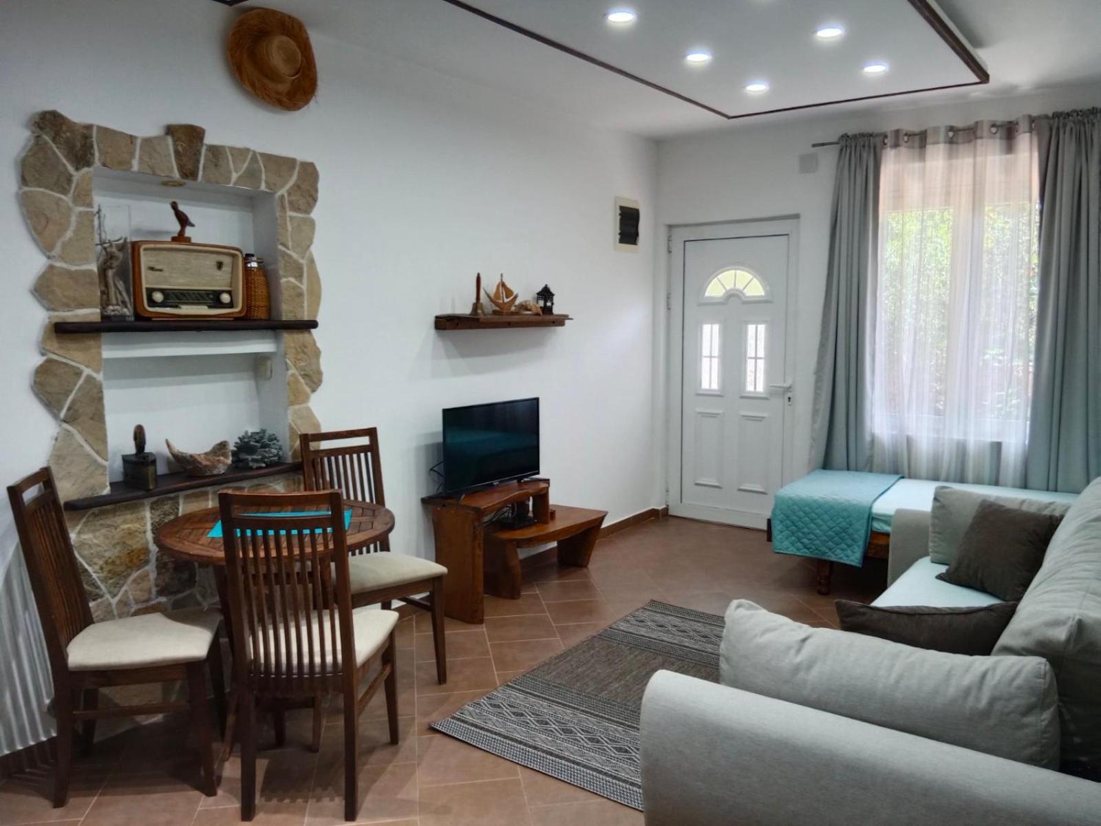 Mirta Apartments Family Farm 布德瓦 外观 照片