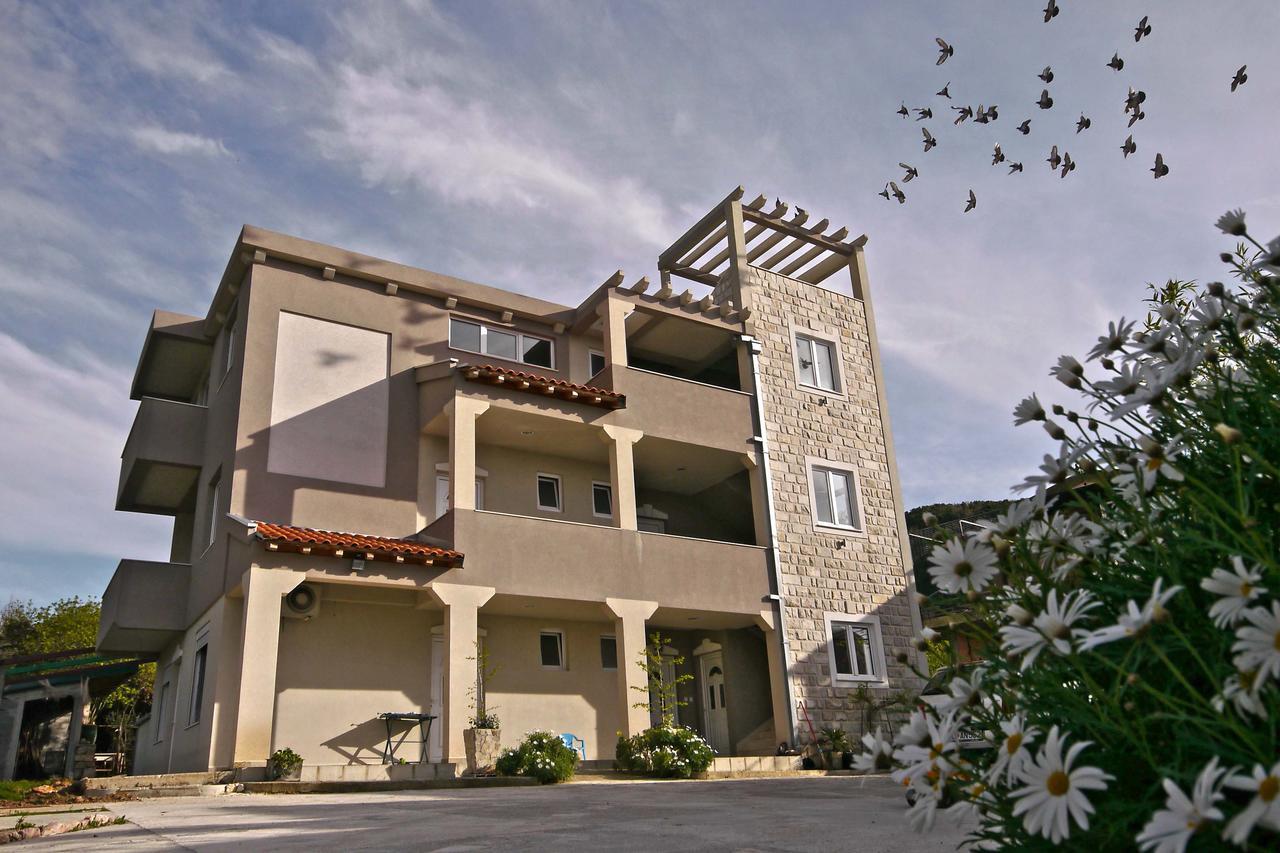 Mirta Apartments Family Farm 布德瓦 外观 照片