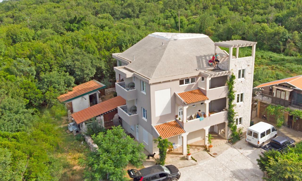 Mirta Apartments Family Farm 布德瓦 外观 照片